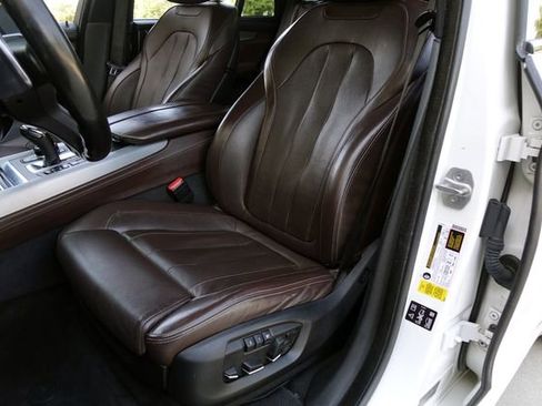 Used 2017 BMW X5 xDrive50i w/ Executive Package image 26