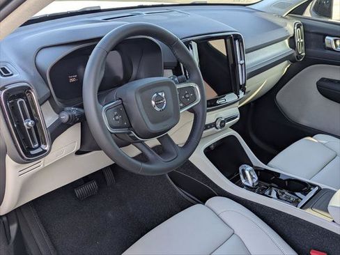 New 2026 Volvo XC40 B5 Plus w/ Protection Package Premier AWD/4WD image 7