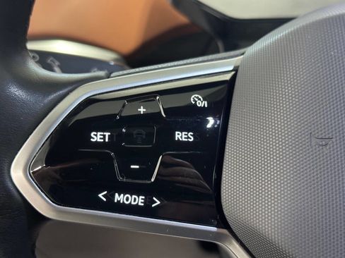 Used 2021 Volkswagen ID.4 Pro S w/ Gradient Package image 35