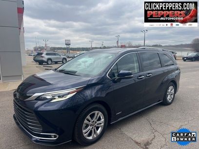 Used 2021 Toyota Sienna Platinum