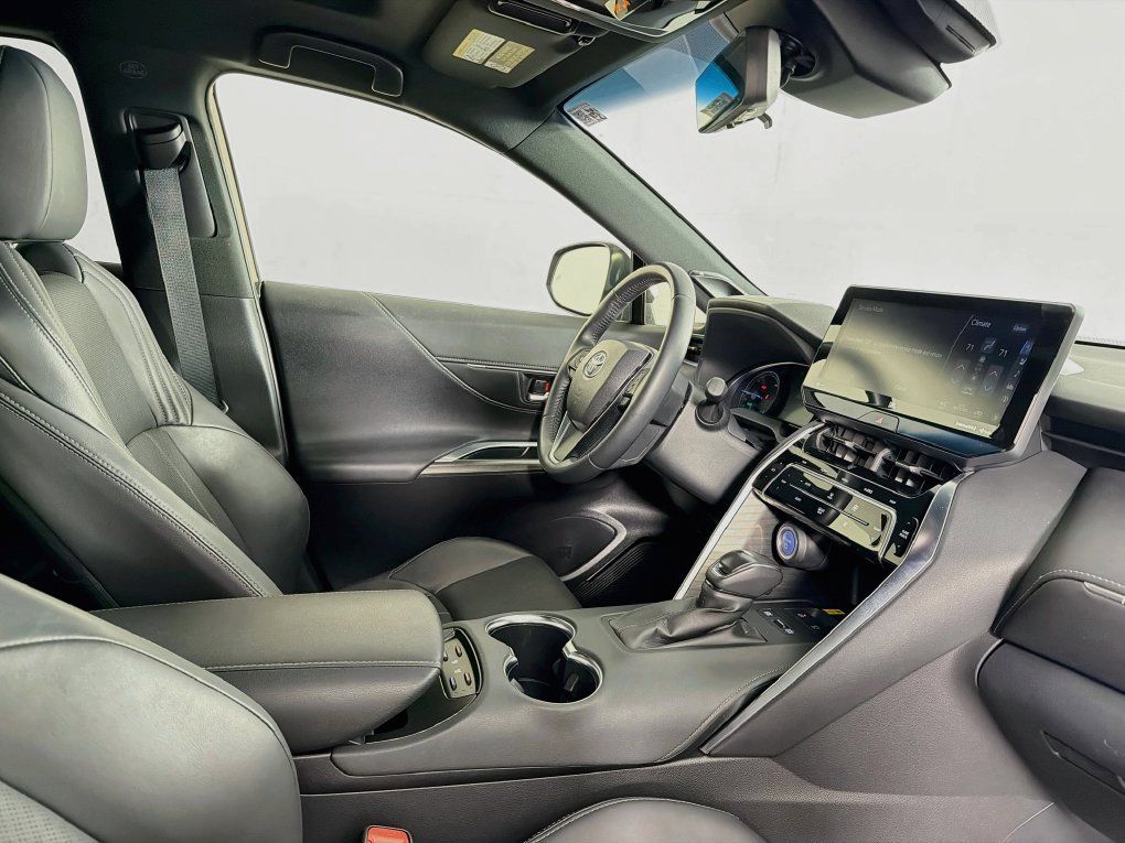 Used 2022 Toyota Venza Limited w/ Advanced Technology Package AWD/4WD image 34