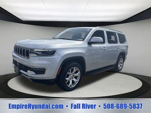 Used 2022 Jeep Wagoneer Series II AWD/4WD image 1
