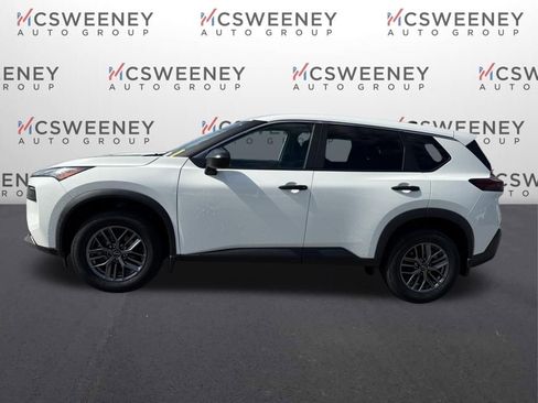 Used 2023 Nissan Rogue S image 2