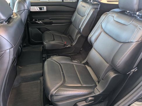 Used 2021 Ford Explorer ST w/ ST Street Pack image 19