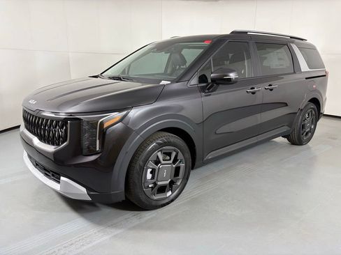 New 2026 Kia Carnival EX FWD image 4