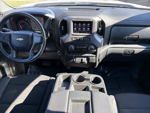 Certified 2024 Chevrolet Silverado 1500 Custom image 28