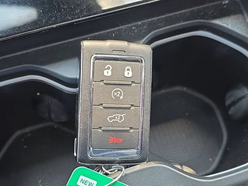 Used 2025 Jeep Grand Cherokee L Summit w/ Obsidian Package AWD/4WD image 7