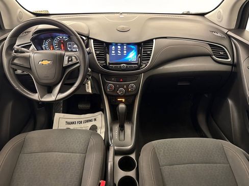 Used 2017 Chevrolet Trax LS FWD image 12