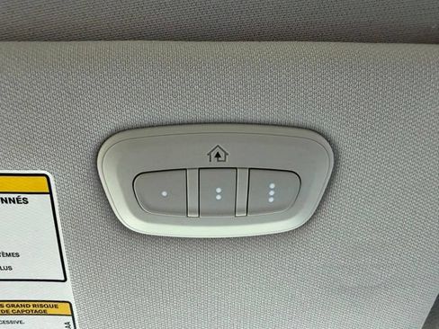 Used 2023 Jeep Cherokee Trailhawk w/ Sun & Sound Group AWD/4WD image 23