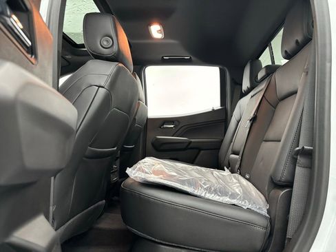 New 2026 GMC Canyon Elevation w/ Convenience Package image 37