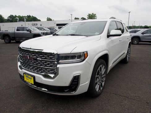 Certified 2023 GMC Acadia Denali w/ Denali Ultimate Package AWD/4WD image 1