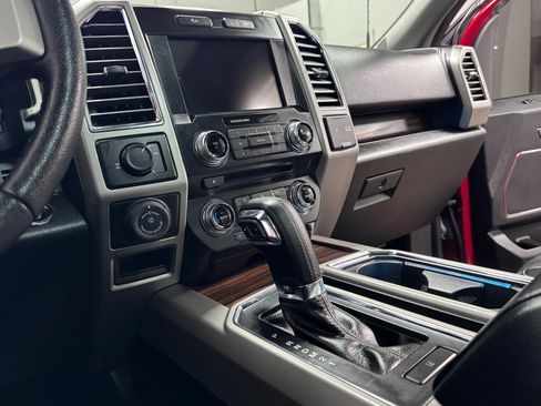 Used 2016 Ford F150 Lariat w/ Equipment Group 502A Luxury RWD image 20