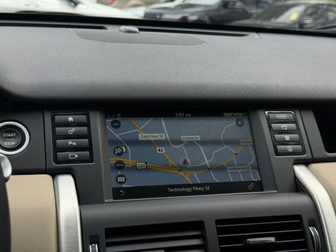 Used 2019 Land Rover Discovery Sport AWD/4WD image 20