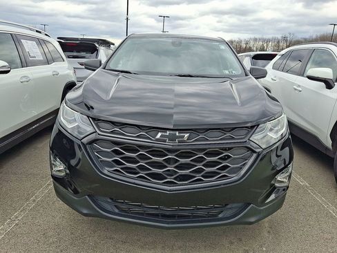Used 2020 Chevrolet Equinox LS w/ LS Convenience Package image 2