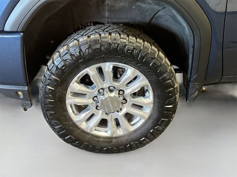 Used 2020 GMC Sierra 2500 Denali w/ Denali Ultimate Package image 33