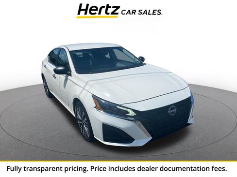 Used 2025 Nissan Altima 2.5 SV FWD image 1