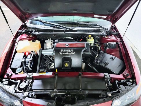 Used 2000 Pontiac Bonneville SSEi FWD image 2