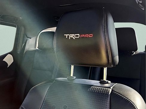 Used 2021 Toyota Tacoma TRD Pro AWD/4WD image 13