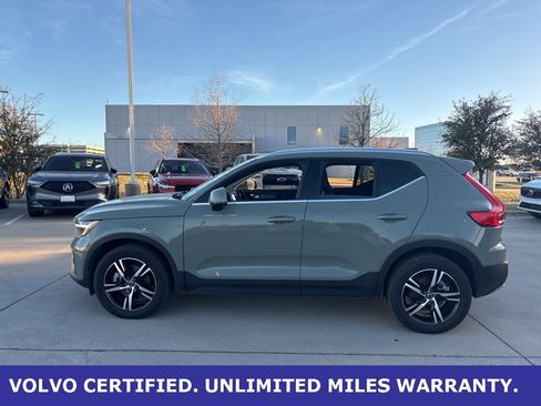 Certified 2025 Volvo XC40 B5 Core image 8
