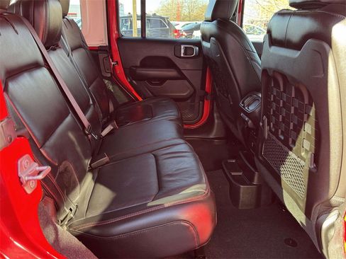 Used 2018 Jeep Wrangler Unlimited Rubicon image 15