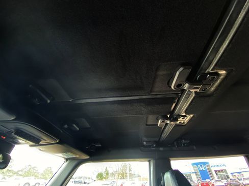 Used 2023 Ford Bronco Outer Banks image 25