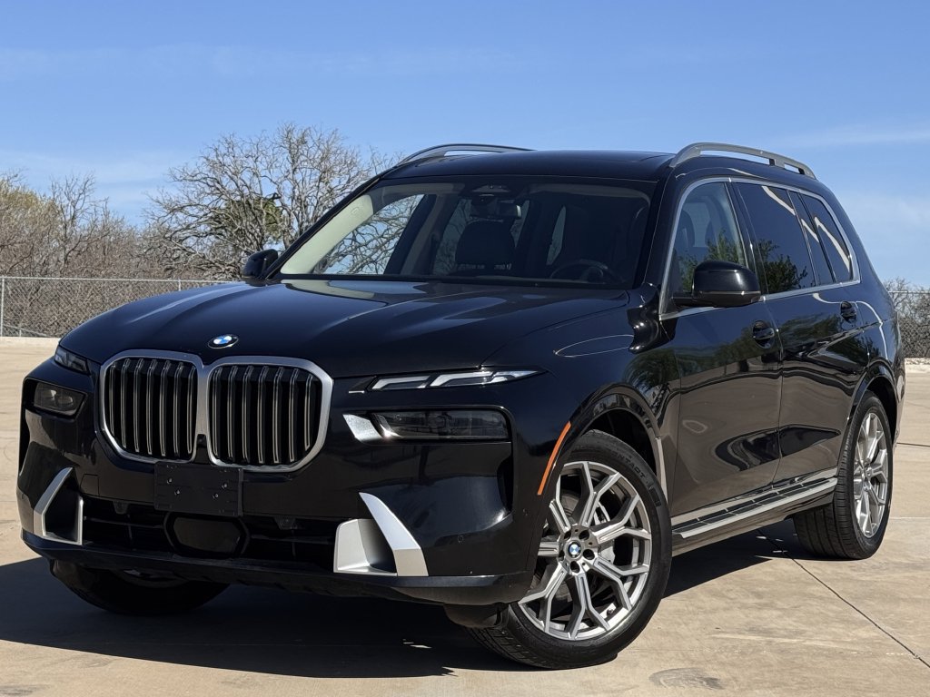 Used 2023 BMW X7 xDrive40i AWD/4WD image 2