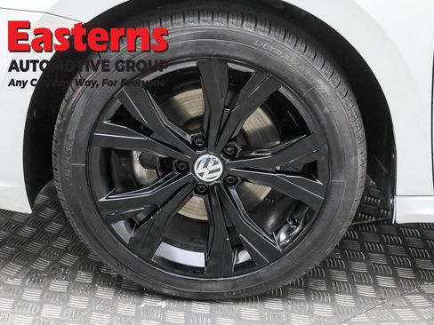 Used 2022 Volkswagen Passat 2.0T SE image 52