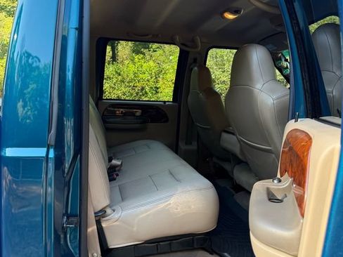 Used 2002 Ford F250 Lariat AWD/4WD image 10