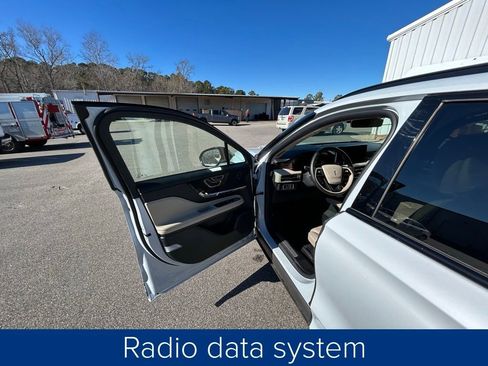 Used 2025 Lincoln Corsair Reserve w/ Equipment Group 202A image 28