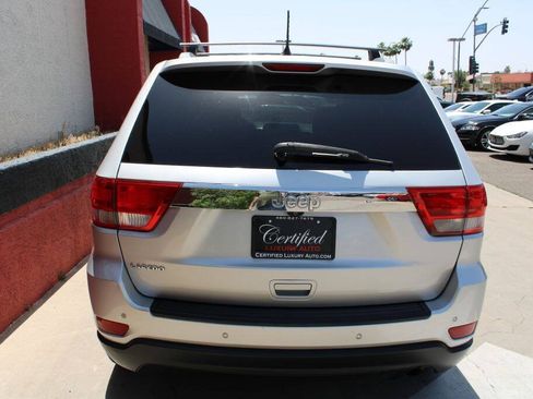 Used 2012 Jeep Grand Cherokee Laredo RWD image 5