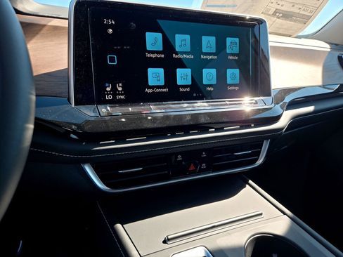 New 2026 Volkswagen Atlas SE image 11