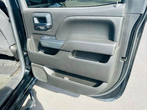 Used 2018 Chevrolet Silverado 1500 LT w/ All Star Edition image 24