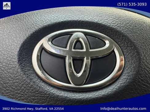 Used 2012 Toyota Corolla LE FWD image 23