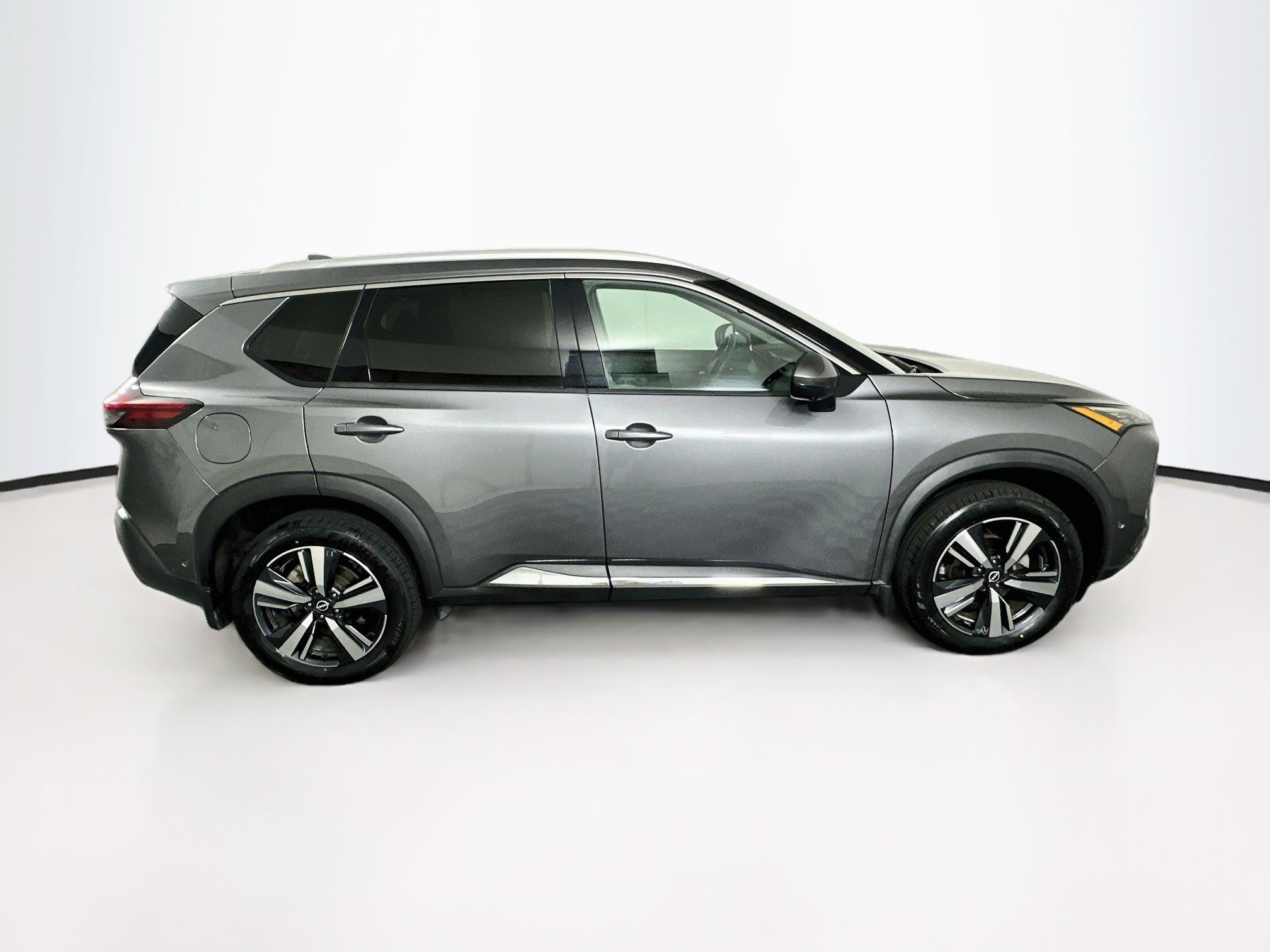 Used 2023 Nissan Rogue SL w/ SL Premium Package FWD image 10