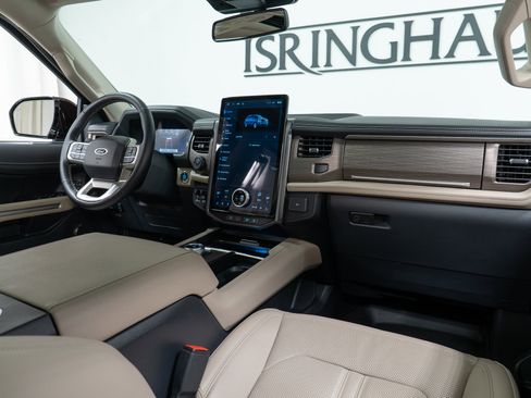 Used 2024 Ford Expedition Limited AWD/4WD image 15