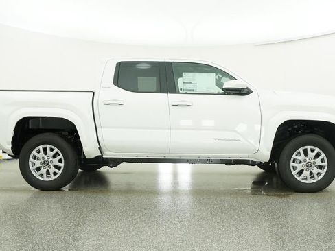 New 2026 Toyota Tacoma SR5 image 27