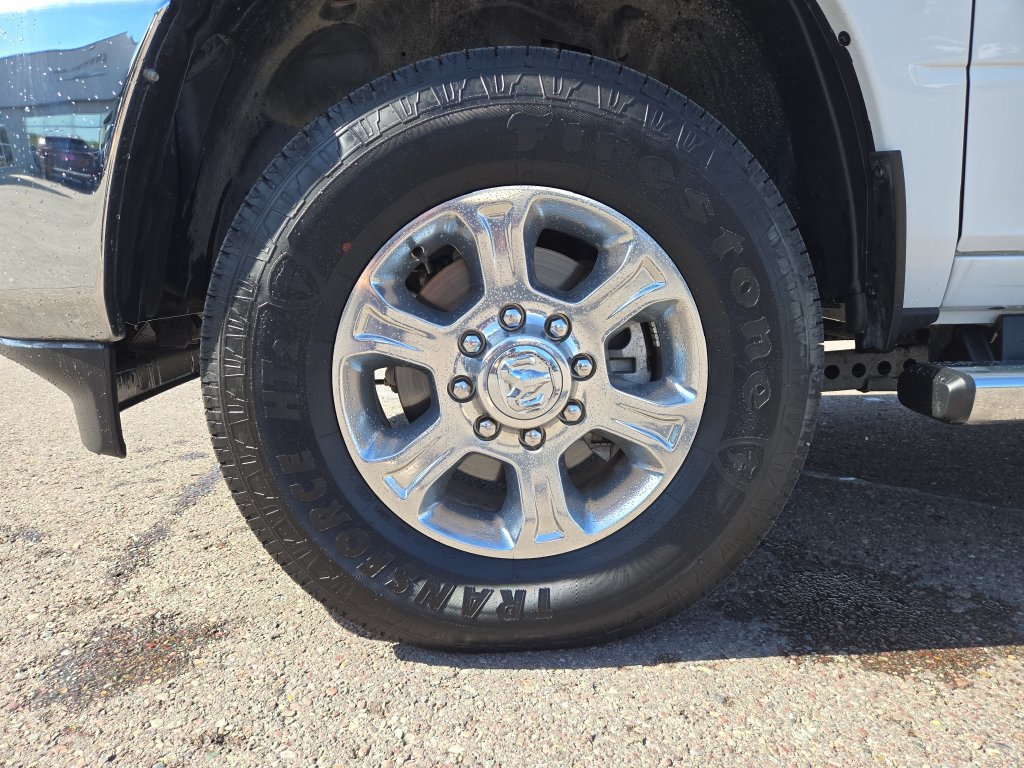 Used 2025 RAM 3500 Big Horn AWD/4WD image 10