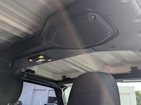 Used 2019 Jeep Wrangler Unlimited Sport S AWD/4WD image 10