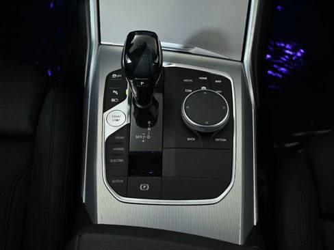 Used 2021 BMW 330e xDrive w/ Convenience Package image 24