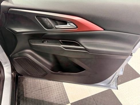 Used 2024 Chevrolet Equinox EV RS image 21