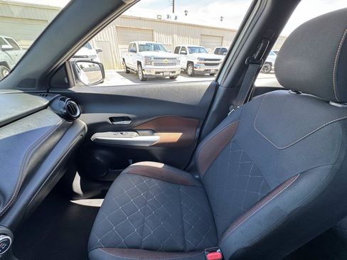 Used 2019 Nissan Kicks SR FWD image 35