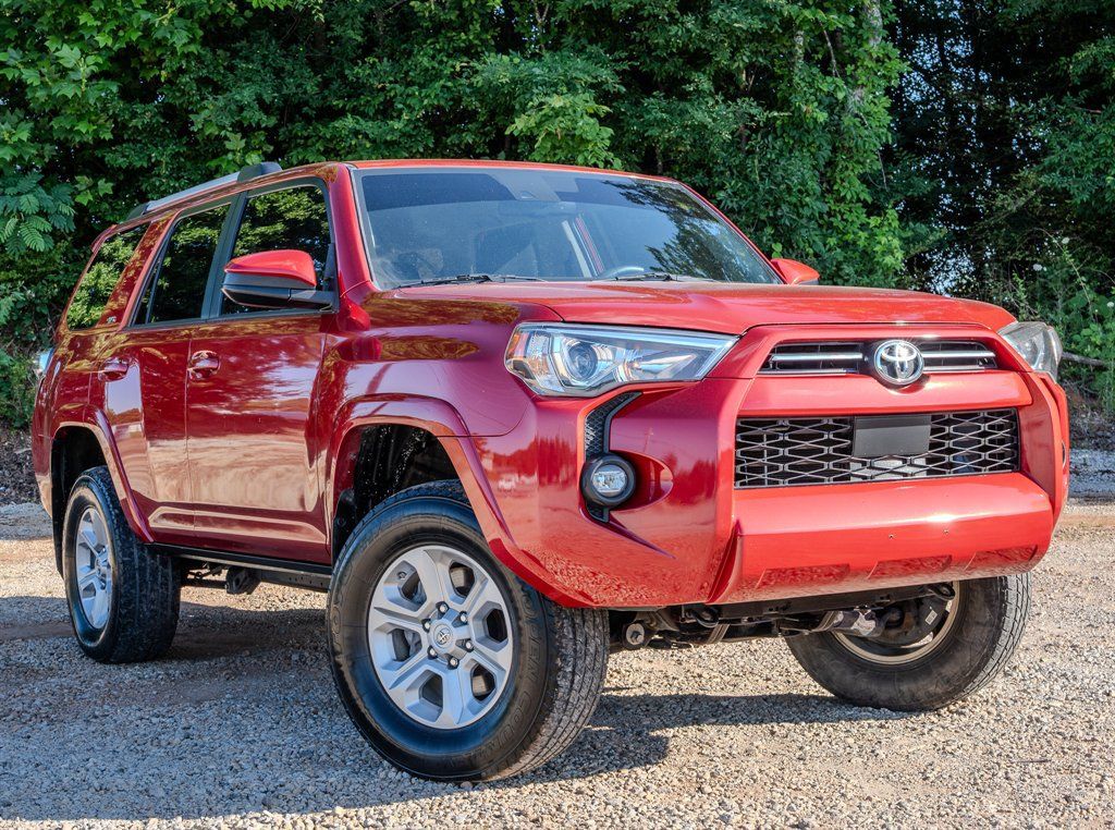 Used 2021 Toyota 4Runner SR5 AWD/4WD image 7