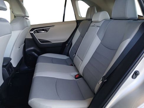 Used 2023 Toyota RAV4 Limited image 13