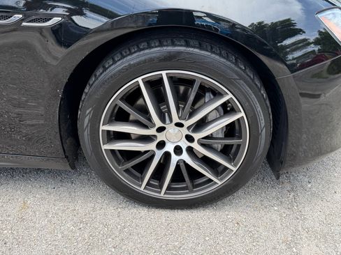 Used 2018 Maserati Ghibli RWD image 19
