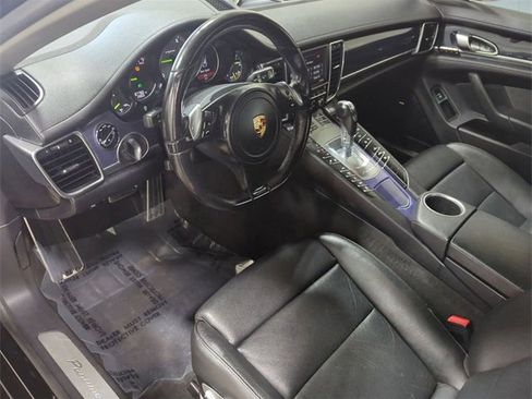 Used 2014 Porsche Panamera S image 10
