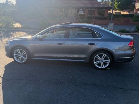 Used 2015 Volkswagen Passat 1.8T SE FWD image 8