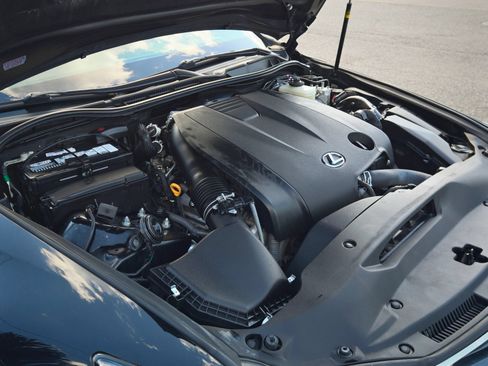 Used 2015 Lexus IS 250 RWD image 42