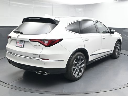 Used 2022 Acura MDX SH-AWD w/ Technology Package image 8