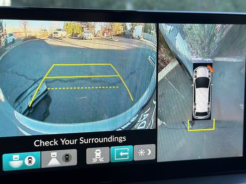 Used 2023 Honda Pilot Elite image 29