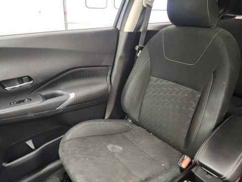 Used 2024 Nissan Kicks SV FWD image 15